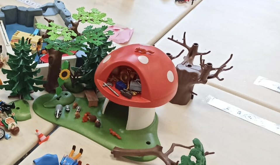 Ein Wald aus Playmobil